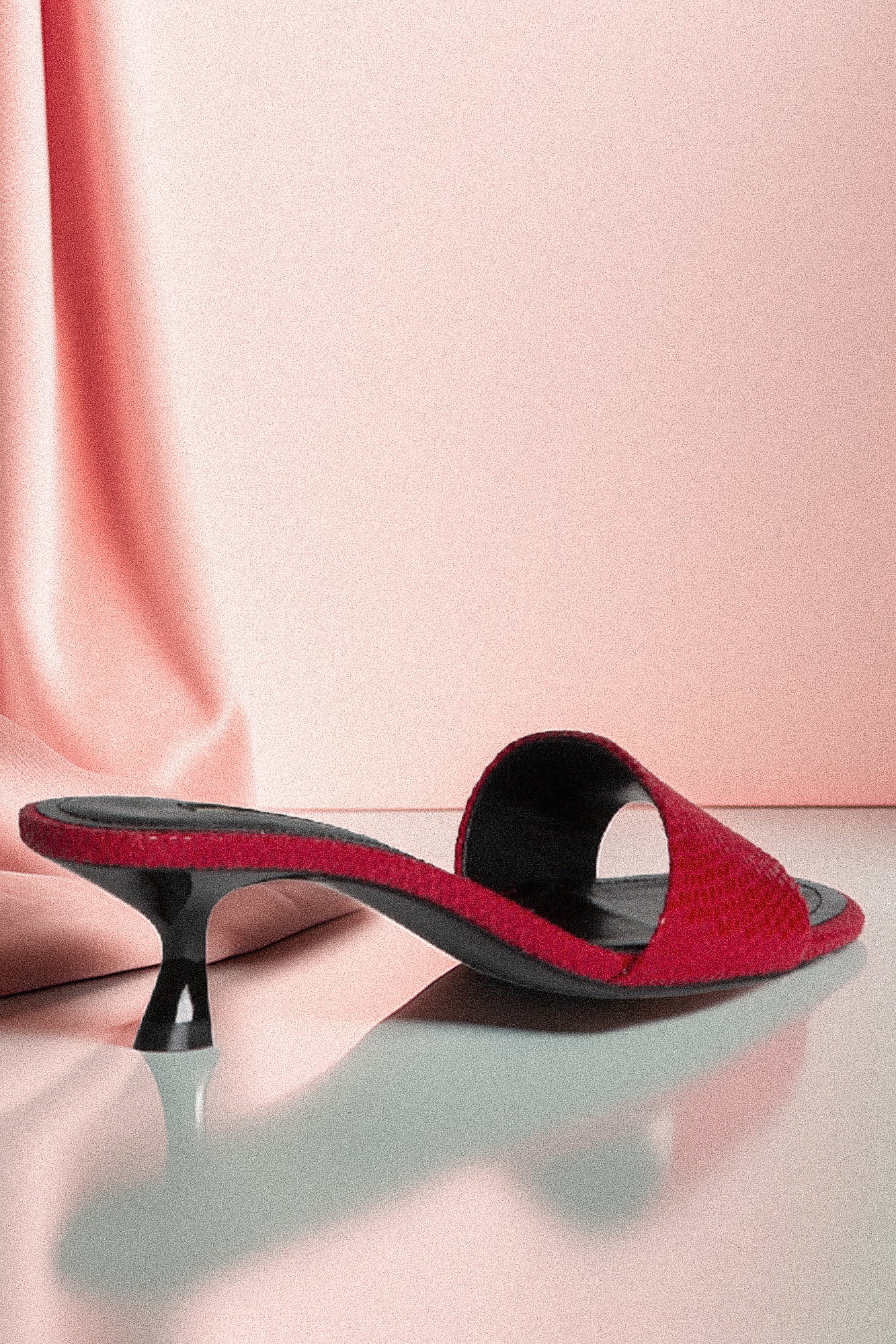 Елегантни мюли с ток Hot Red