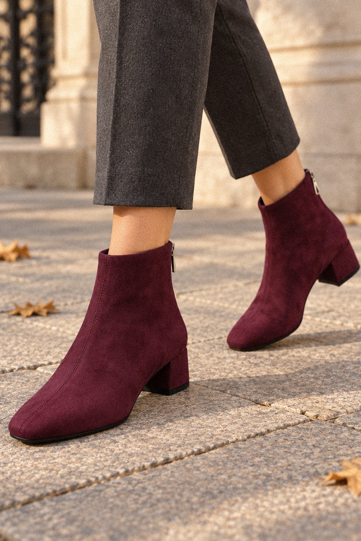 Боти Burgundy