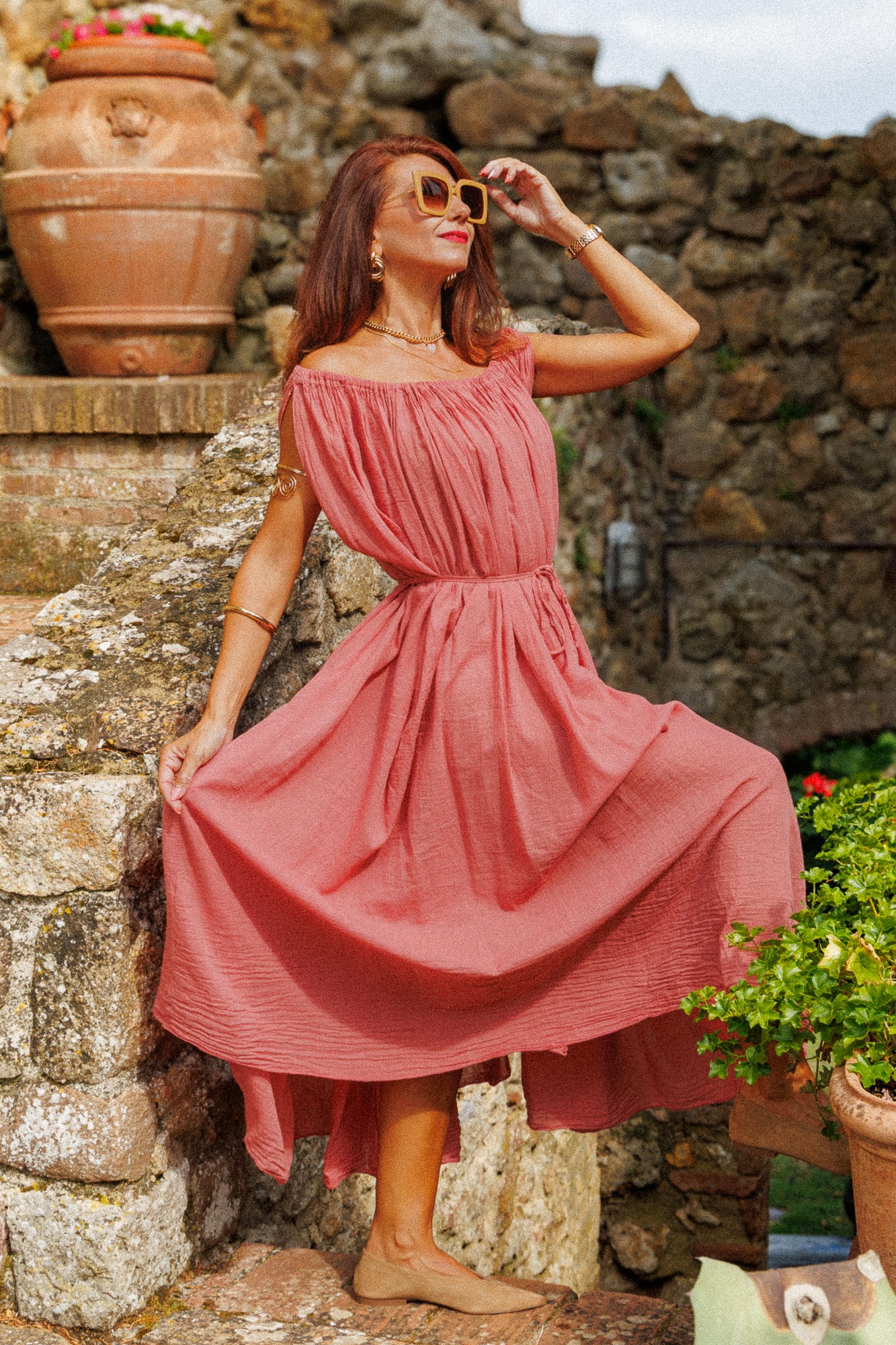 Рокля Атѝна!