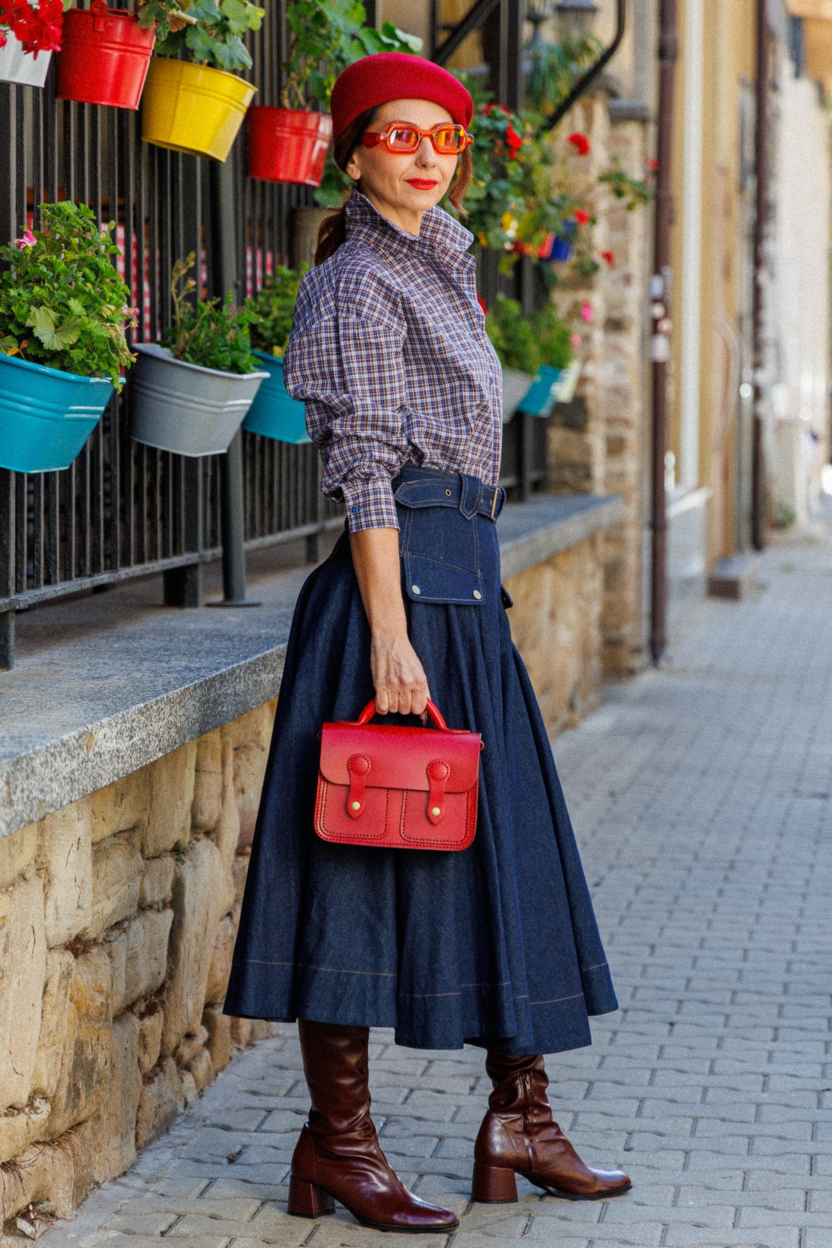 Premium Denim skirt with a belt and statement pockets