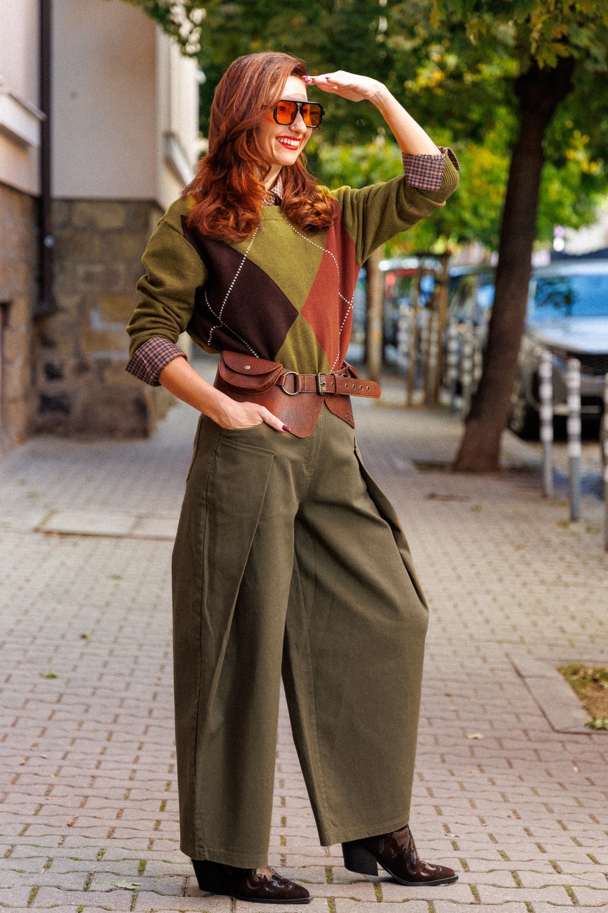 Cotton denim trousers in a khaki shade with a wide-leg cut