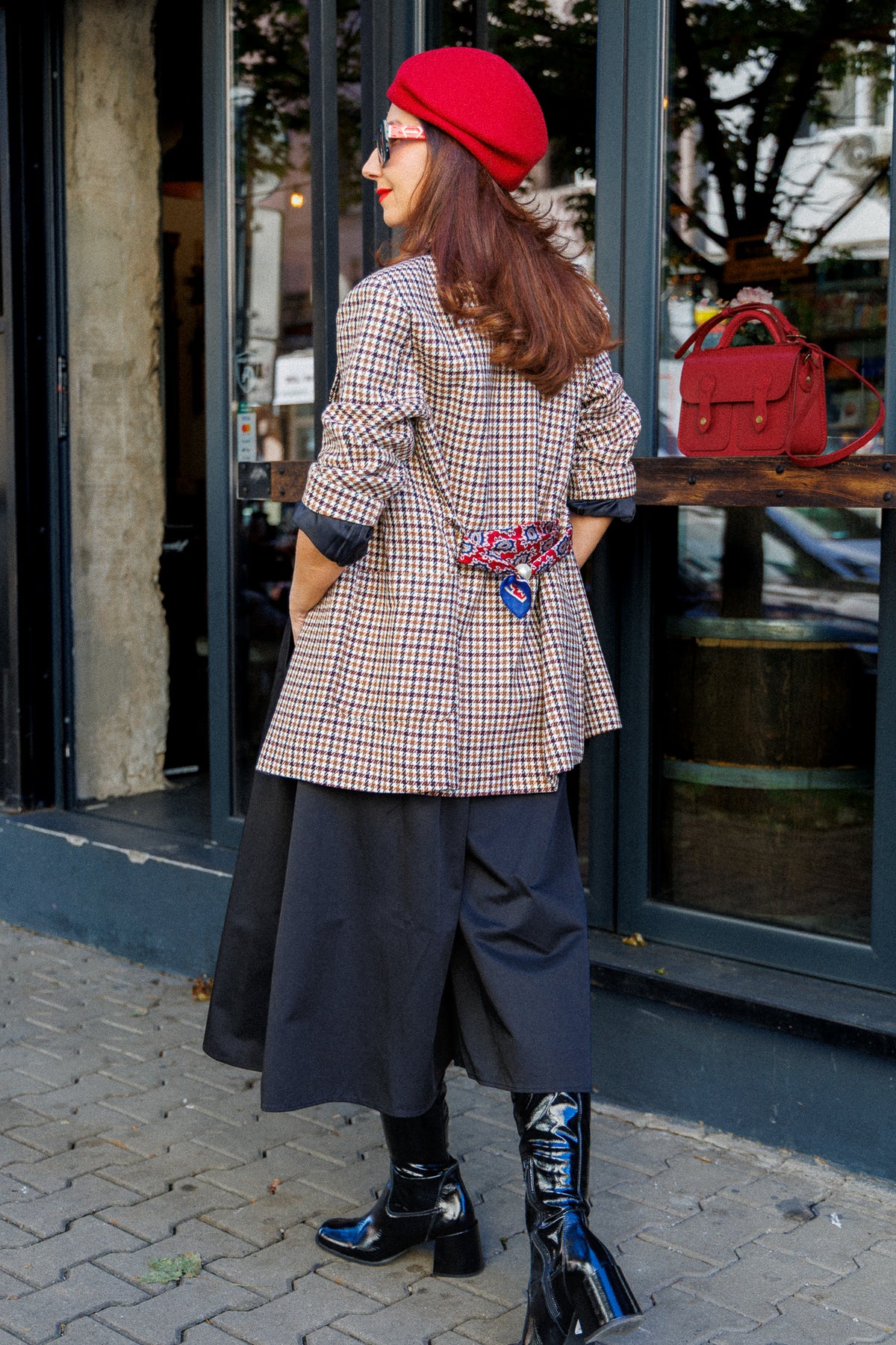 Viscose blazer in beige-brown check