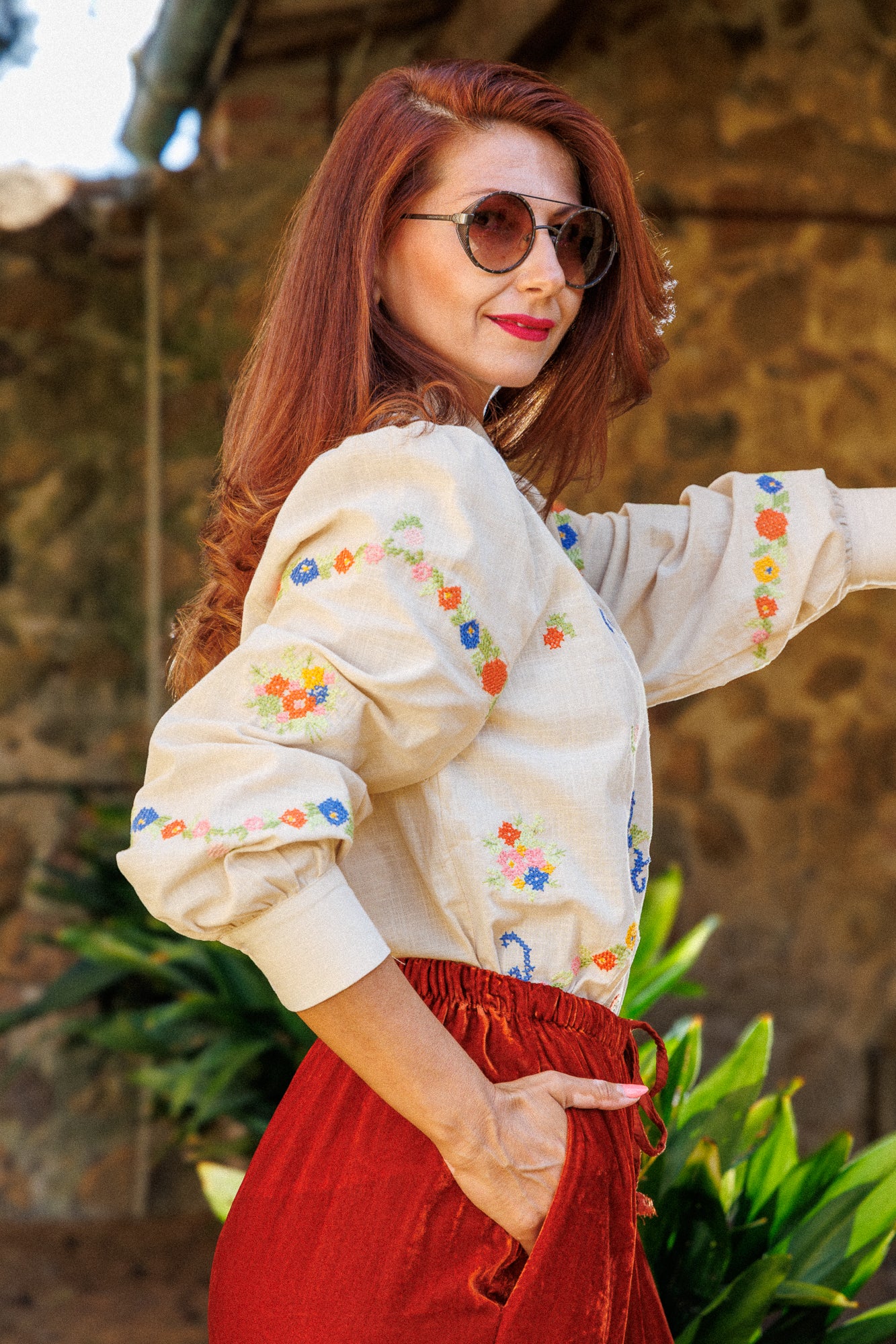 Ризата с бродерии!