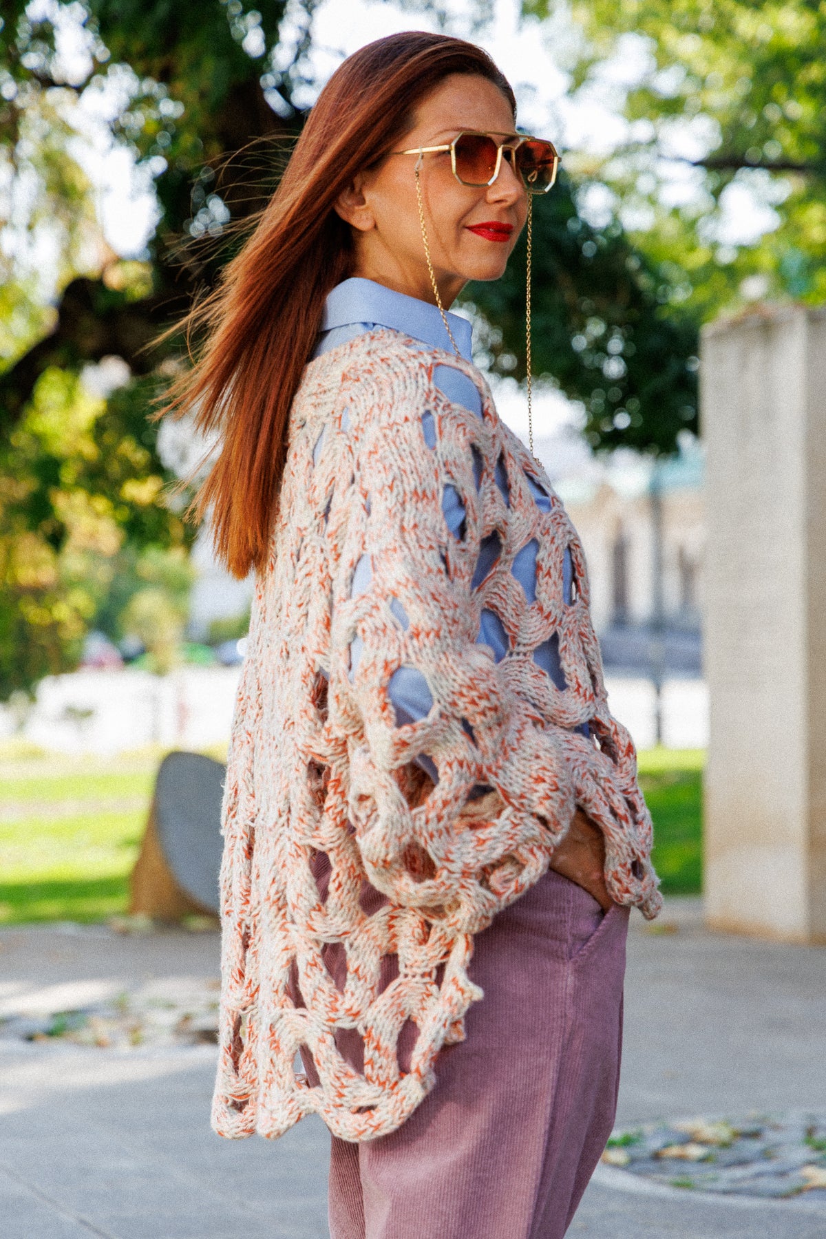 Блуза от едра плетка oversize с асиметрична дължина