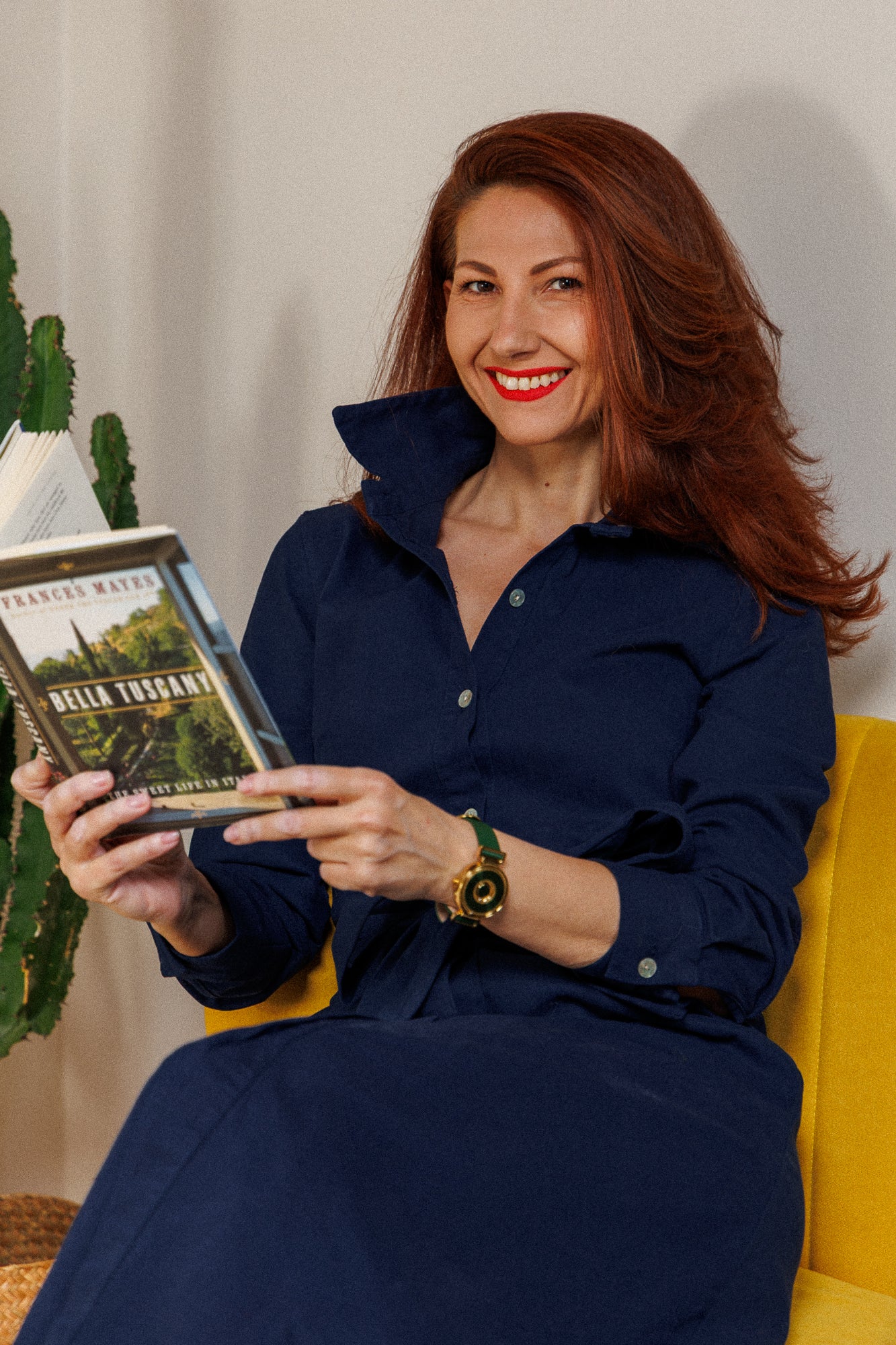 Рокля за ежедневието в индиго цвят с вталена кройка. Екологичен памук.