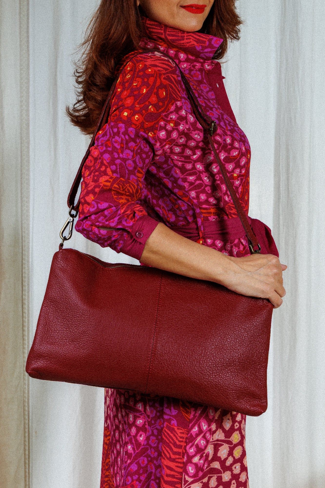 Роклята в разкошни цветове!