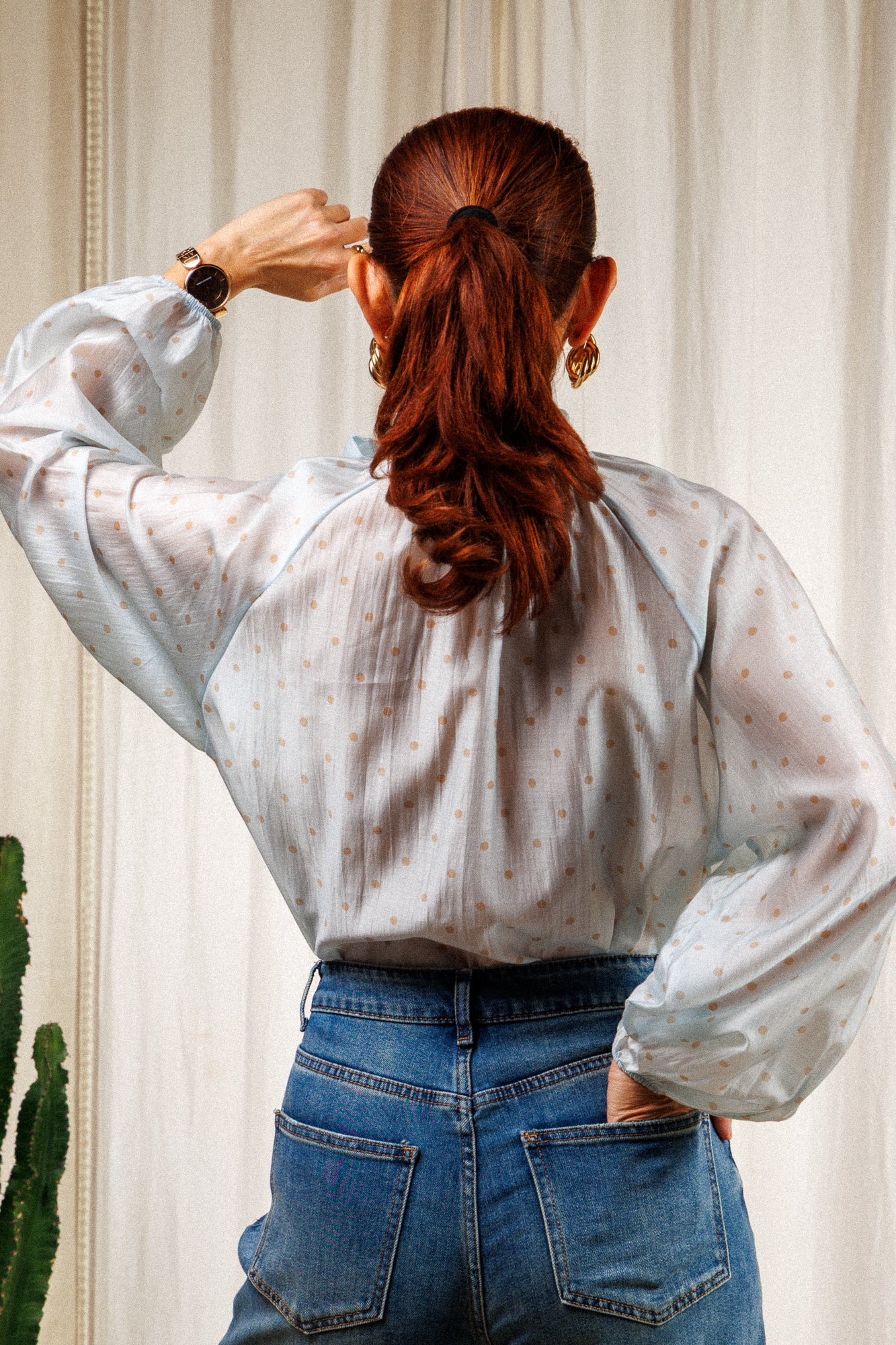 риза на точки, синя, панделка-връзка, свободна, ефирна, екологична, тенсел. елегантна, красива.