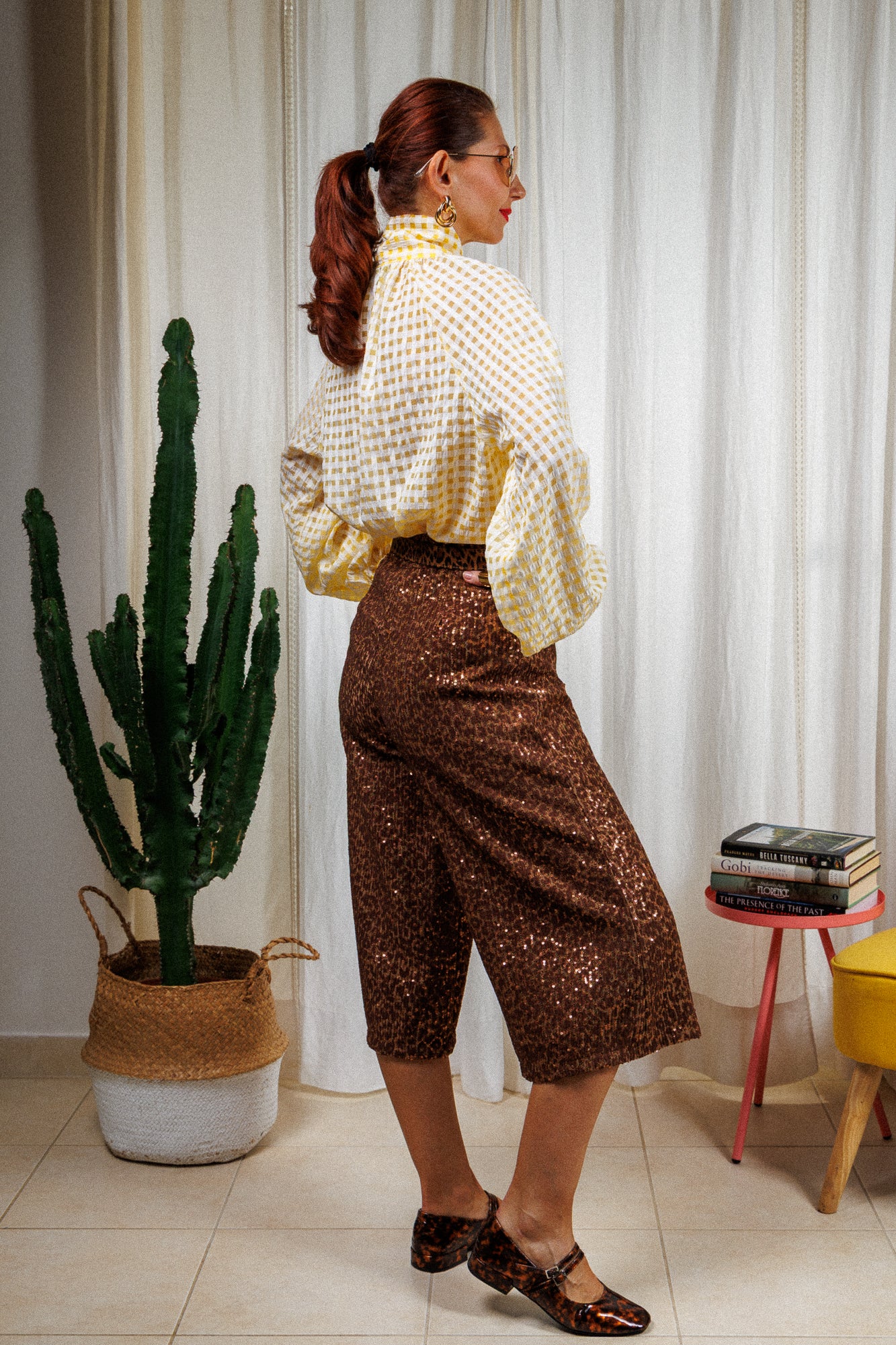 Fustă-pantaloni scurtă cu paiete!