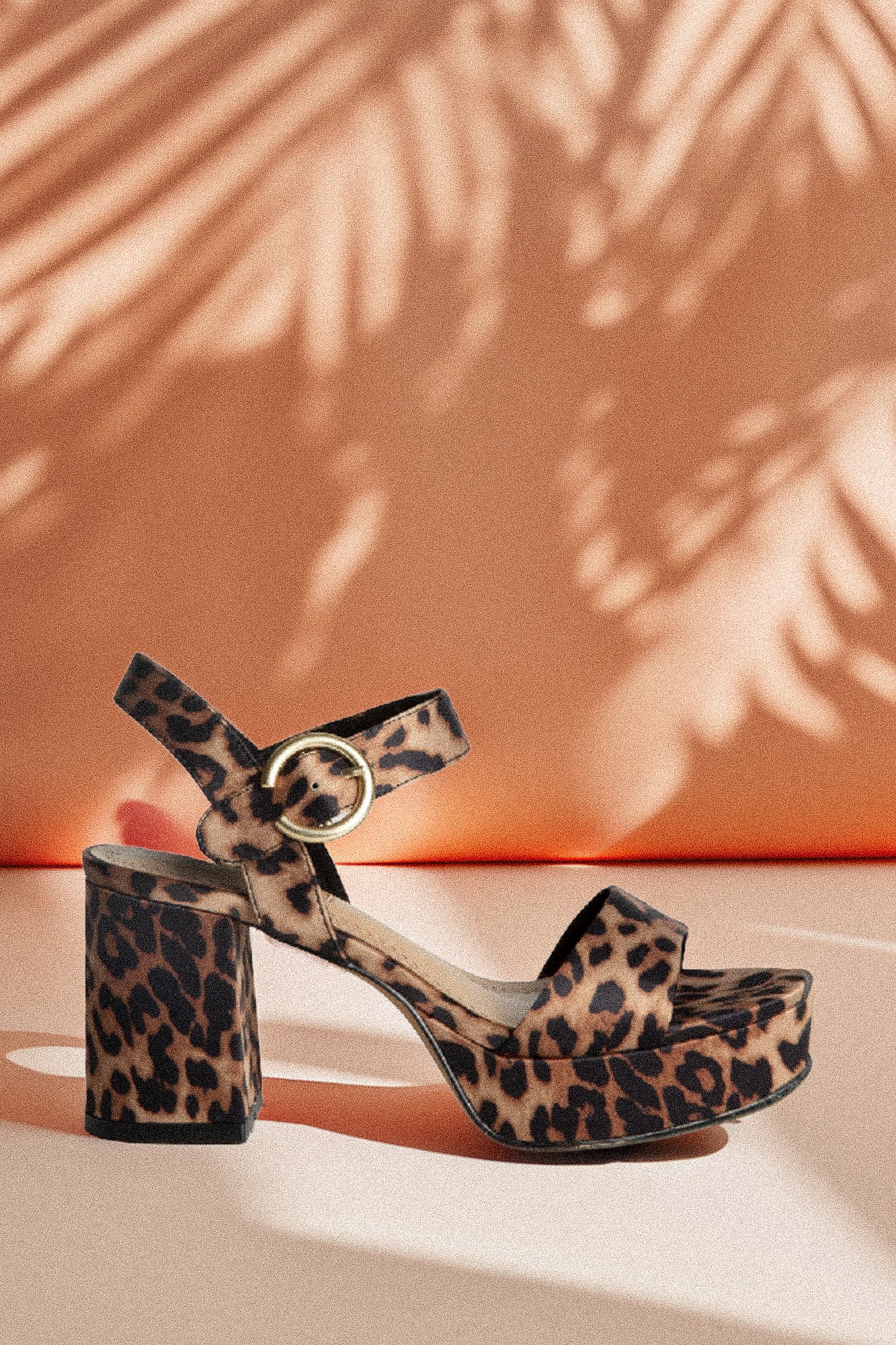 Сандали с платформа и блок ток Leopard