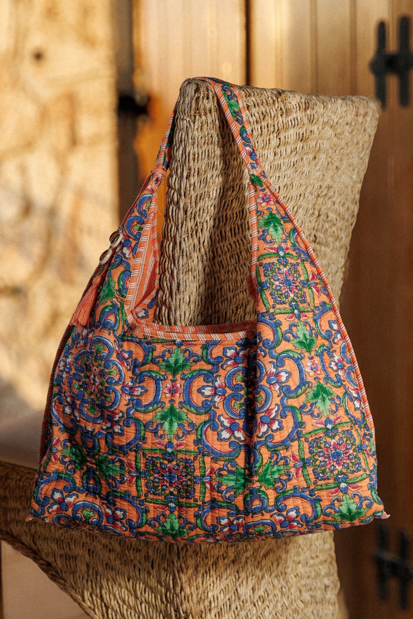 Текстилна чанта с бохо елементи!