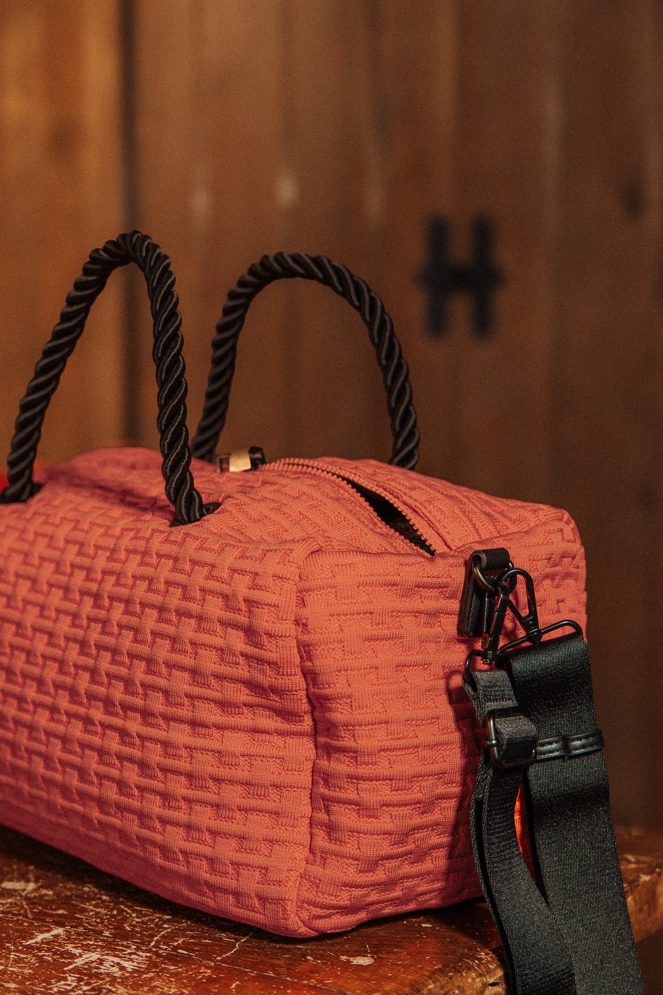 Текстилна чанта в красиво оранжево!