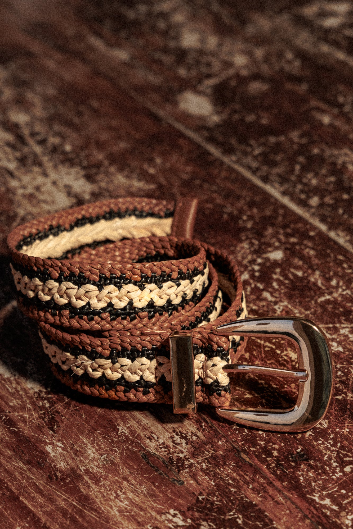 Плетен колан!