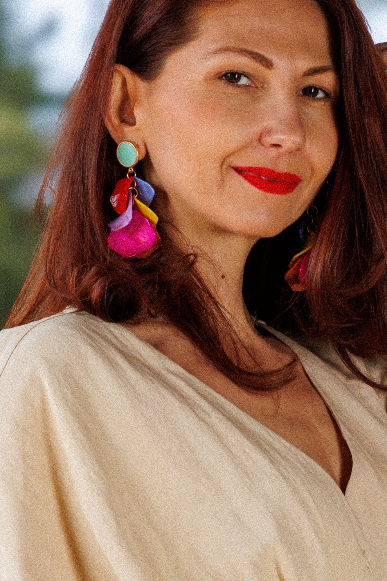 Многоцветни обеци