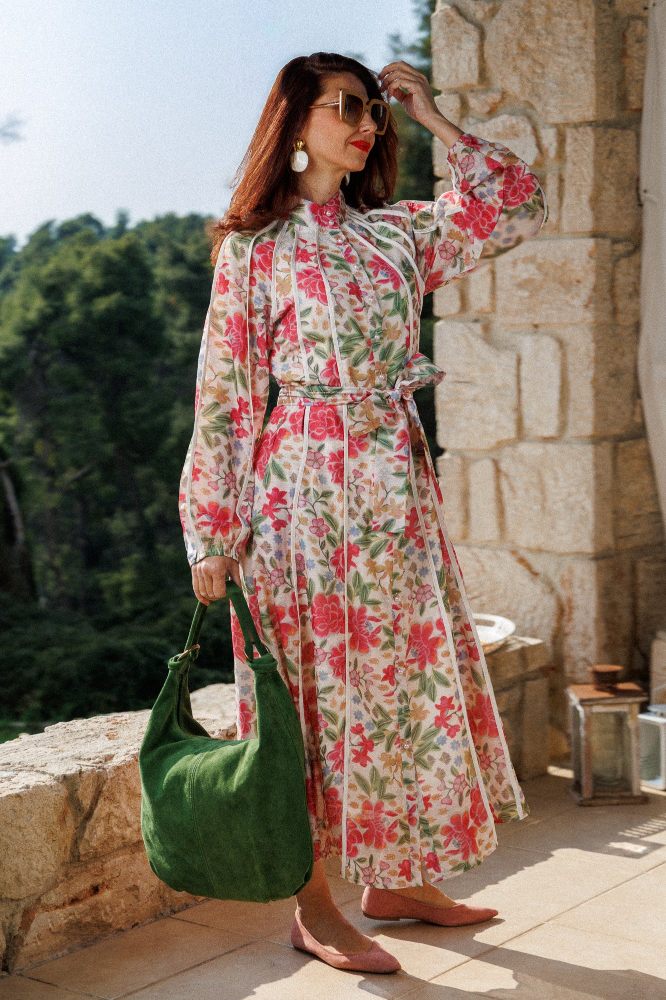 Роклята с божури!