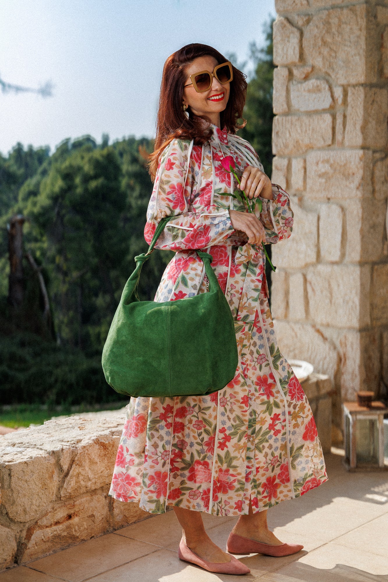 Роклята с божури!