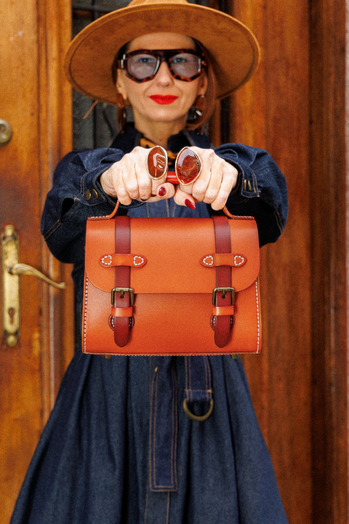 Super special edition leather bag in orange caramel