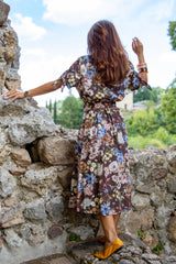 The gorgeous floral dress!