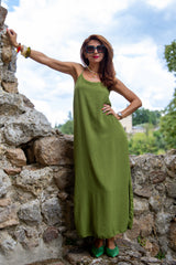 Rochia cu bretele într-un verde superb!