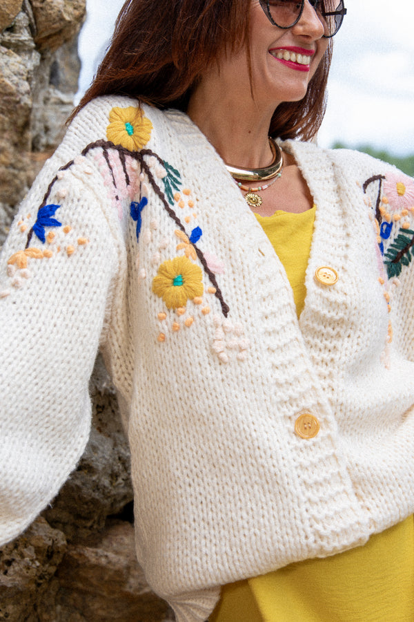 The floral embroidered vest!