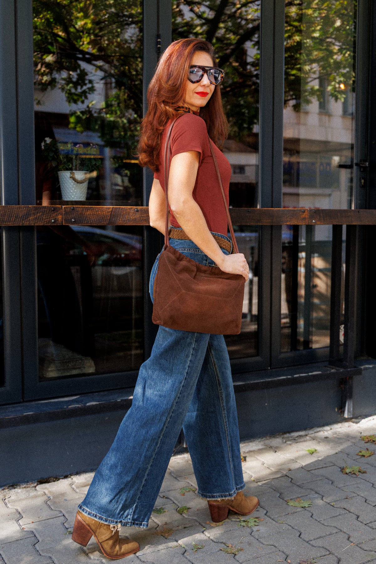 Regular-fit jeans with cognac-coloured contrast details