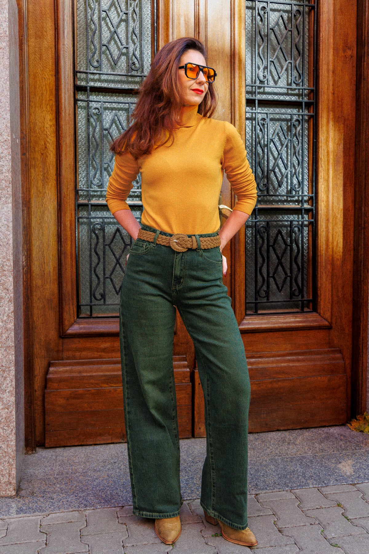 Дънки WIDE LEG в тъмно маслиненозелено