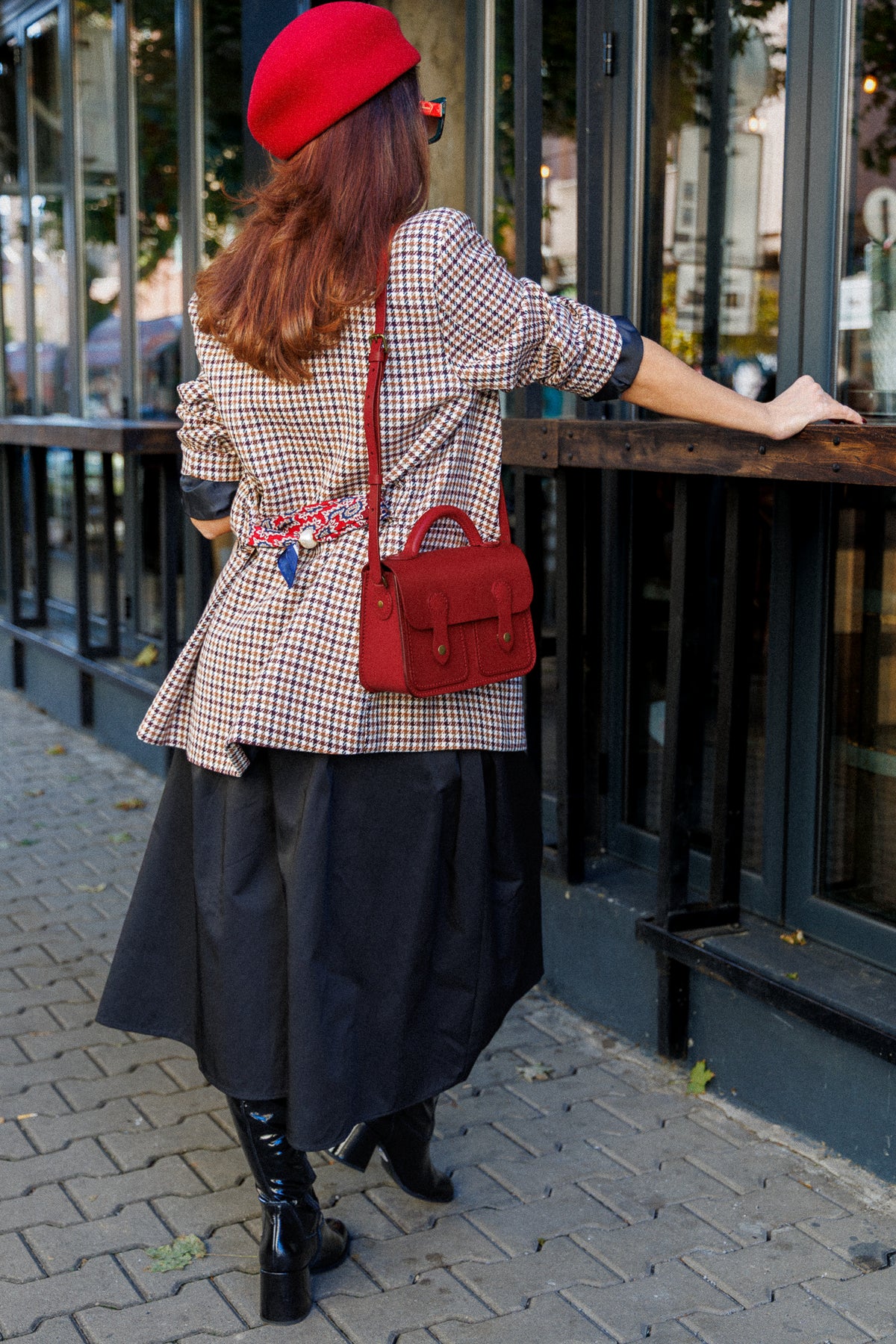 Viscose blazer in beige-brown check