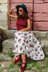 The flower skirt!