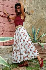 The flower skirt!