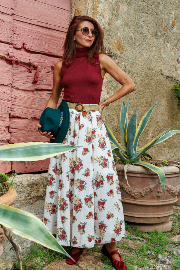 The flower skirt!