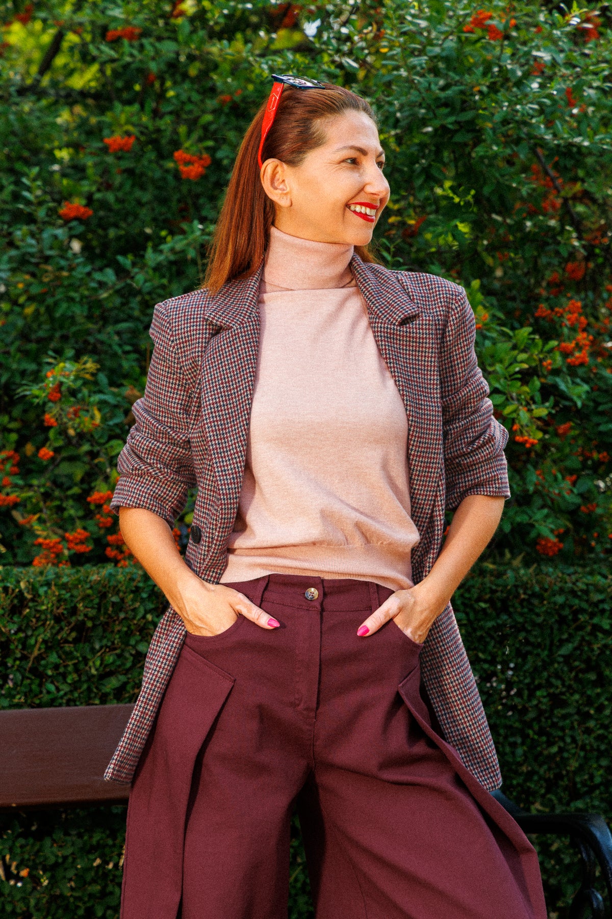Блейзер с вълна и бургунди каре
