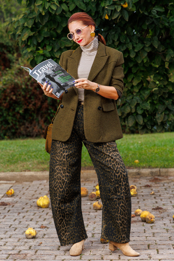 Timeless Beauty premium wool bouclé jacket (short coat).