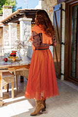 The gorgeous tulle skirt in a wonderful color!