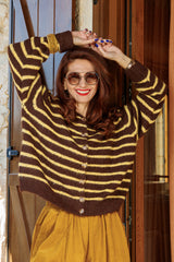 The great yellow-brown cardigan!