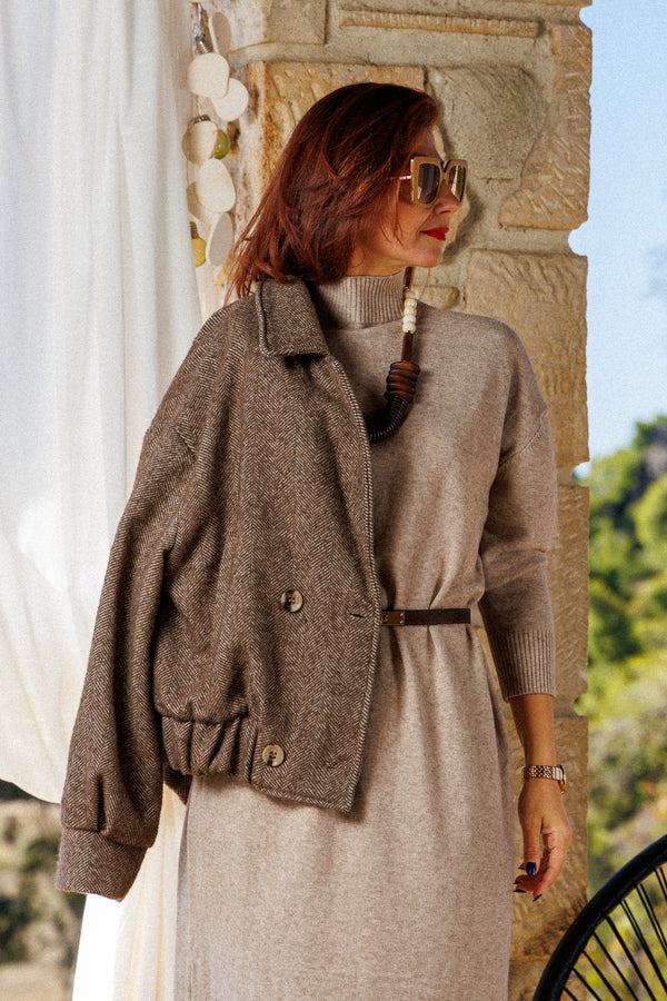 Beige dress with polo collar!