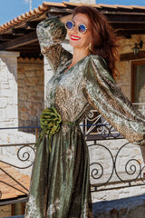 The bohemian dress with a gorgeous belt!