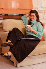 Costum pantaloni maro din catifea!