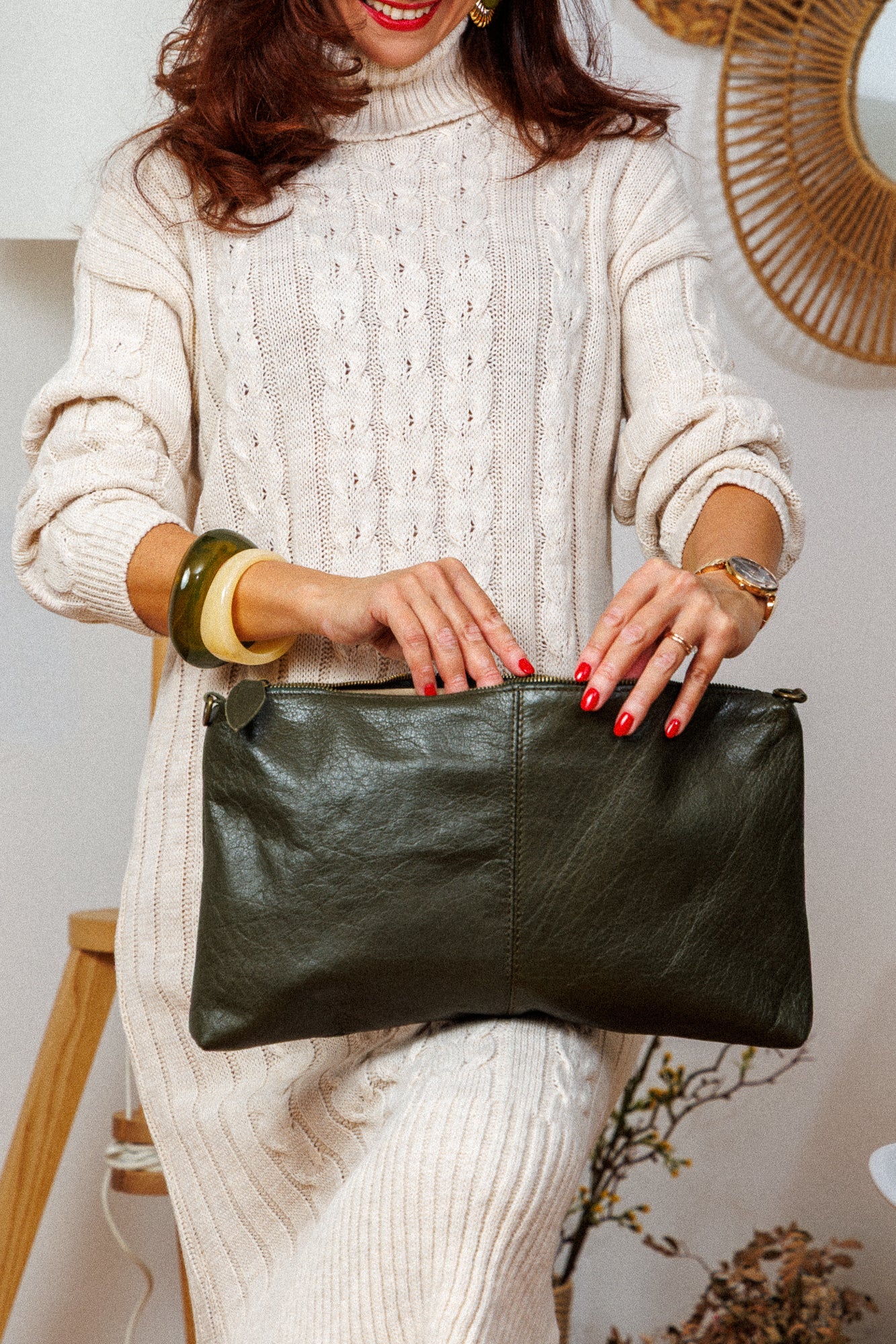 Leather clutch bag in green!