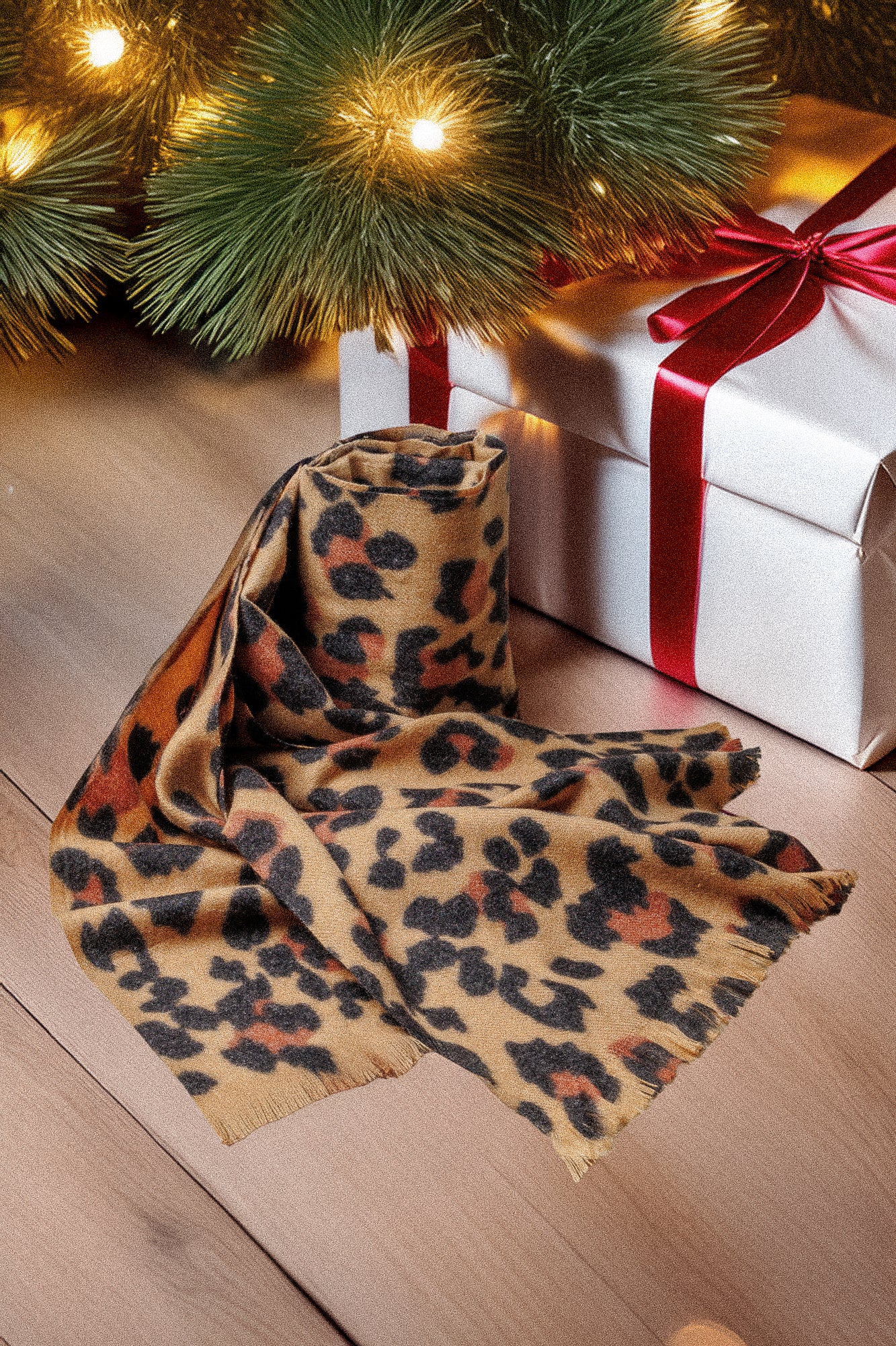 Leopard winter scarf!