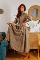 Рокля прегърни ме в прекрасно каре!