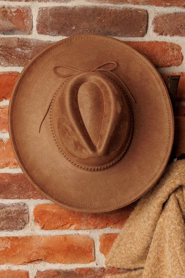 Hat with brim Light Brown!