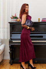 Елегантна рокля Red Velvet Dream!