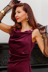 Елегантна рокля Red Velvet Dream!