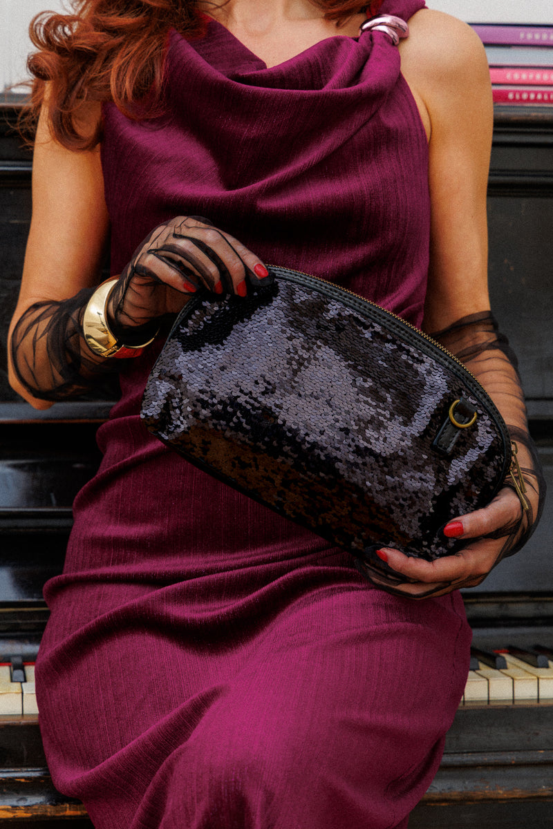 Елегантна рокля Red Velvet Dream!