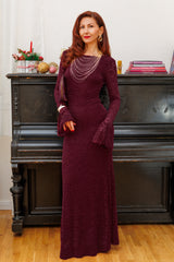 Дълга вечерна рокля с открит гръб в бордо!