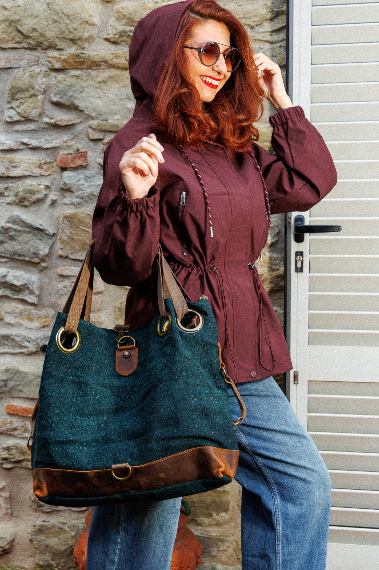 The great linen and leather bag in a gorgeous color!