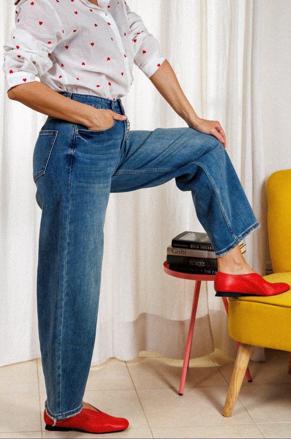 Blugi clasici MOM în albastru fumuriu!